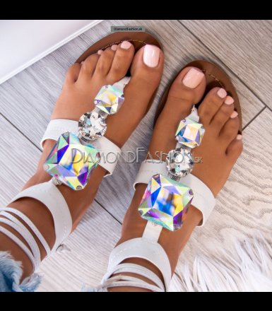 Biele sandále s kryštálmi